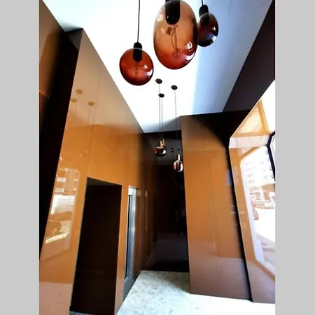 188 Avenue, Centro Apartament *