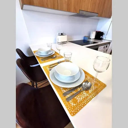 188 Avenue, Centro Apartamento