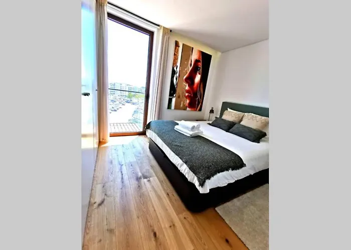 Apartment 188 Avenue, Centro *